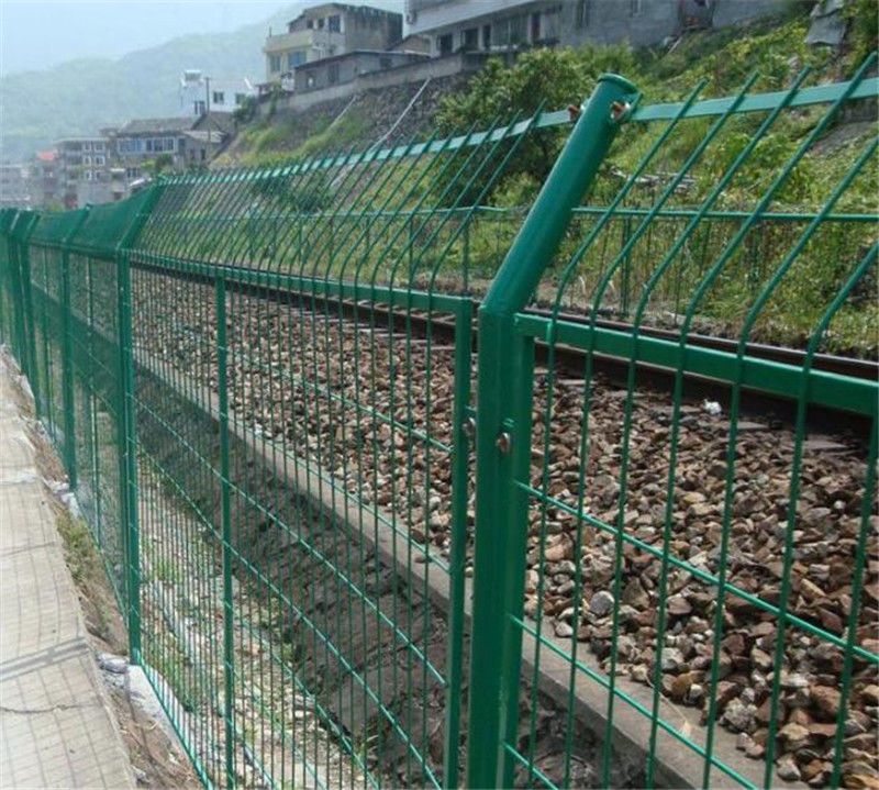 护栏网/ 果木园林 鱼塘围栏 土地 圈羊圈牛围栏 家用围栏网