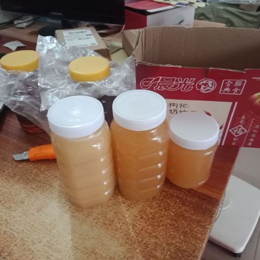 博罗县 自家养，惠东鸭脚花蜂蜜，好处多多，欢迎批发零售，假一赔十！