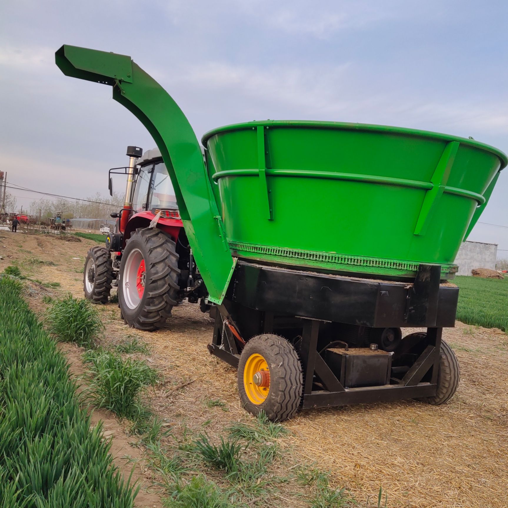饲料粉碎机 旋切式秸秆粉碎机，油电两用，秸秆收割粉碎机