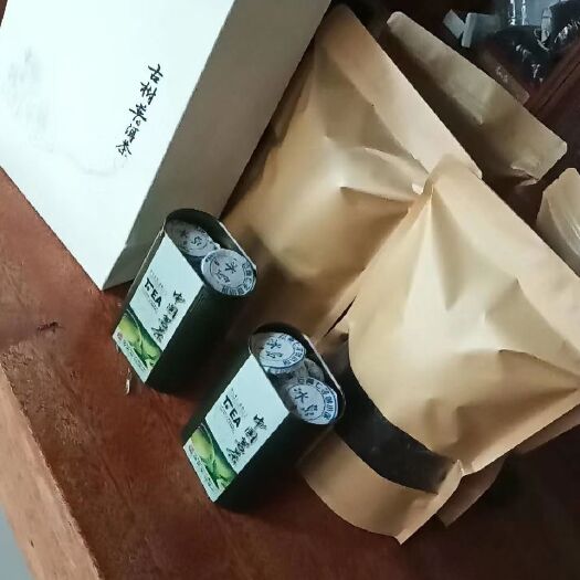 云县古树晒青 纯手工古树茶