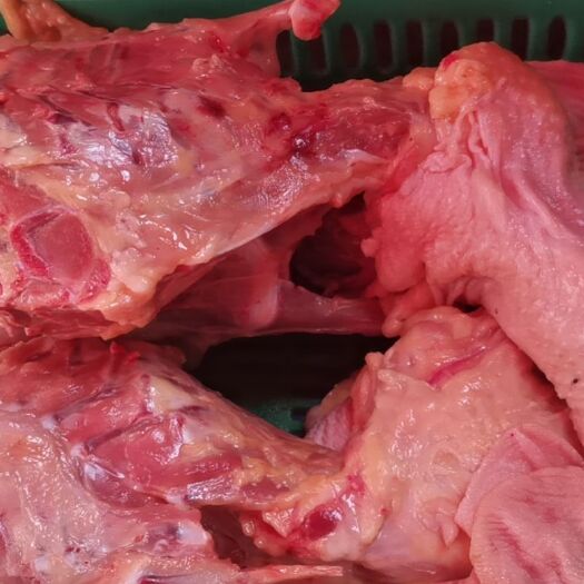 昆明鸡肉类 大量新鲜鸡骨架