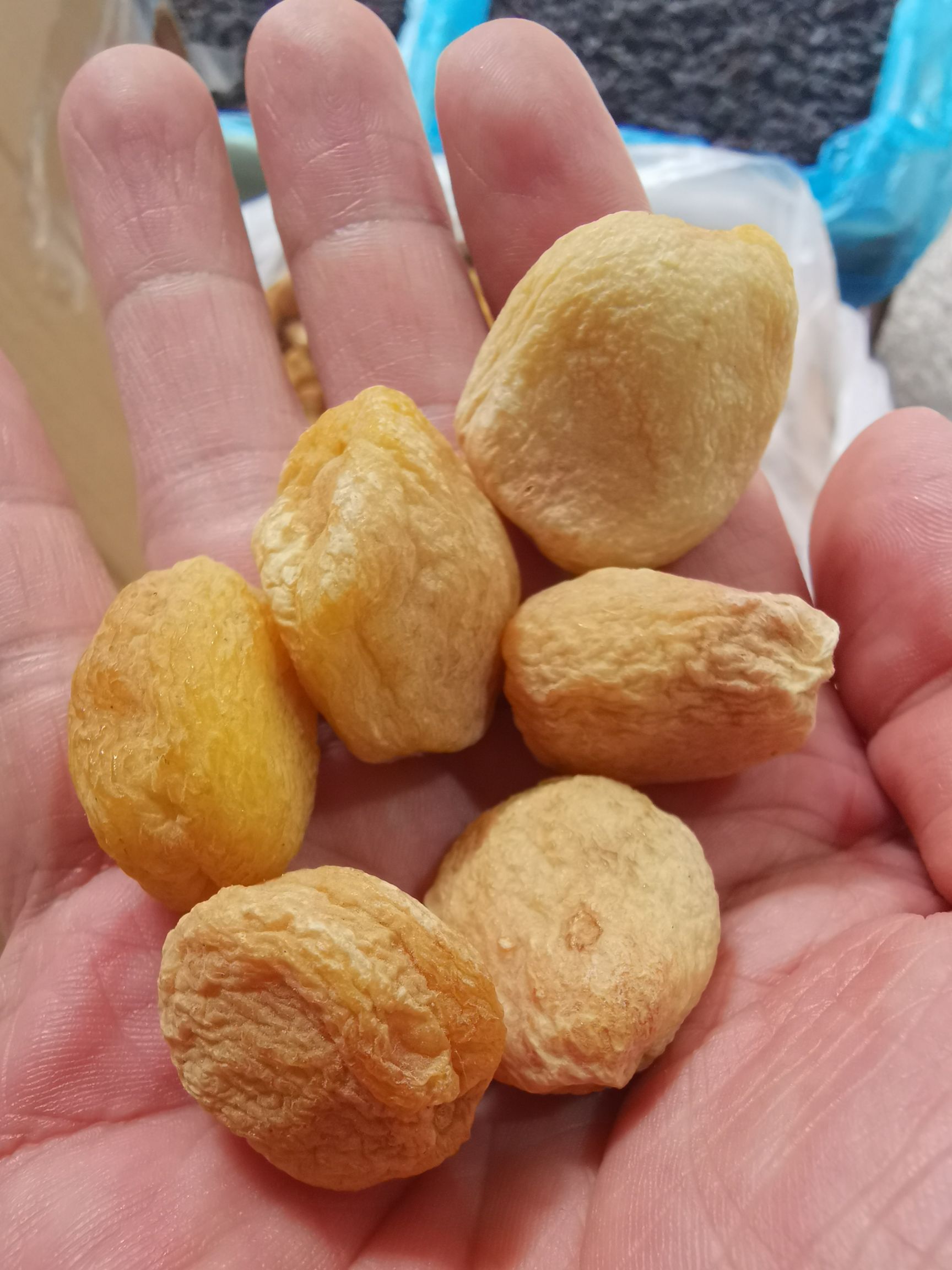  一手货源新疆吊干杏干小白杏干现货50吨