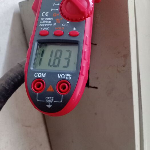 永康市发电设备 三相工业省电器使用前后电流表读数相差好多，省电效果百分之十五