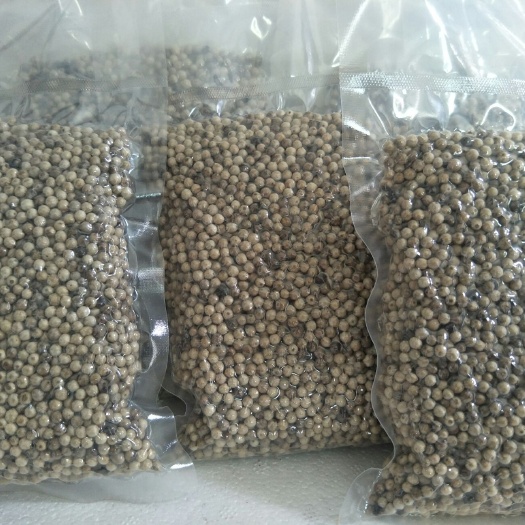 海口 海南农民纯手洗胡椒，没漂白，纯农家产品。