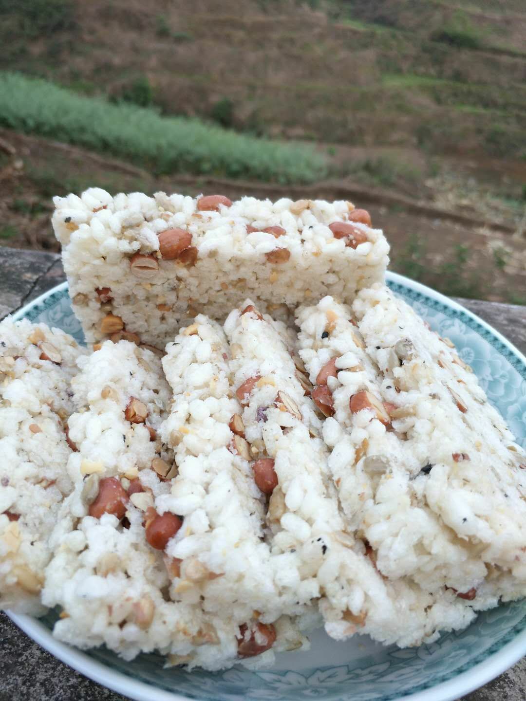  四川自贡现做米花糖炒米糖四川特产零食