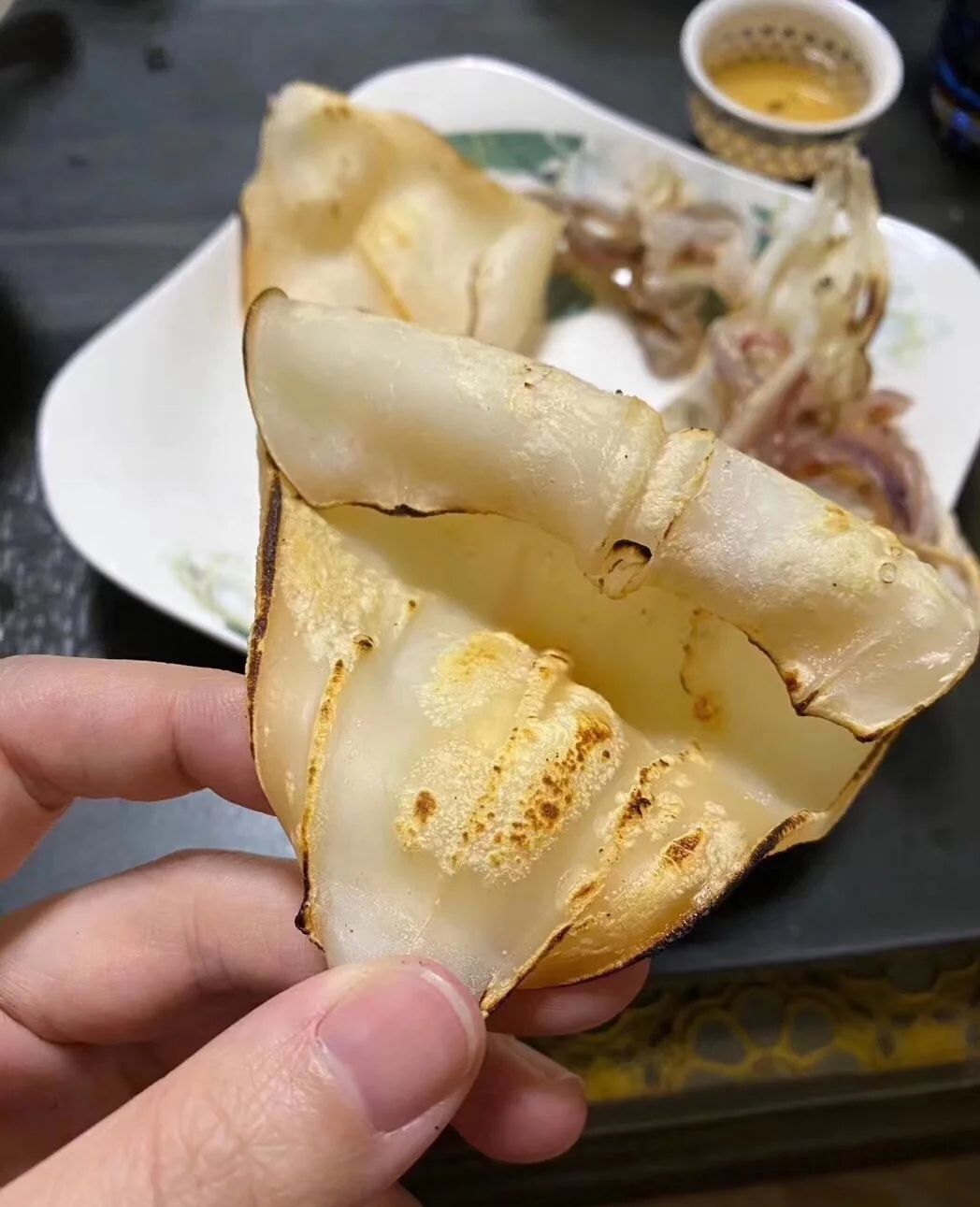  本港渔民自晒鱿鱼