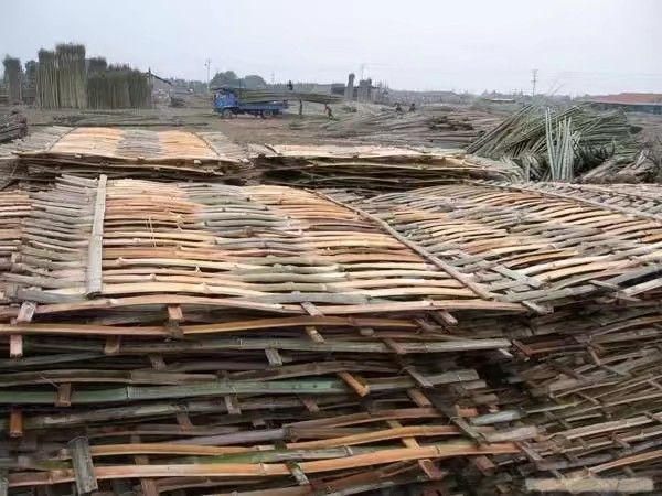 精品竹片脚手架工地建筑围栏竹巴片产地直销价格优惠