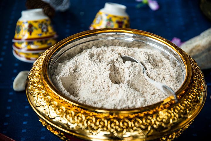 德格县德格本地特产糌粑