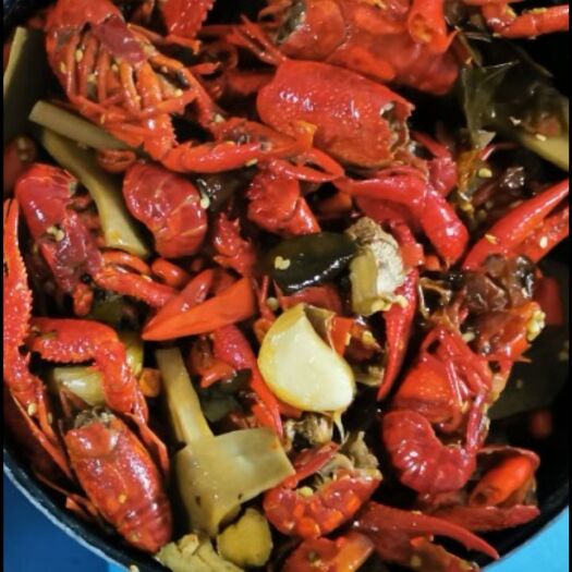 南雄市 非常干净，美味佳肴，小龙虾配啤酒，一字爽！
