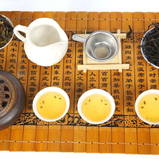饶平县 2020年春茶高山凤凰单枞茶鸭屎香，味好。茶农自厂自销放心购