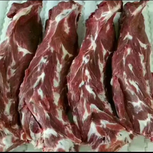 牛骨  牛脖骨 多肉牛脖骨 肉质饱满厚实 非标准件 拍前请联