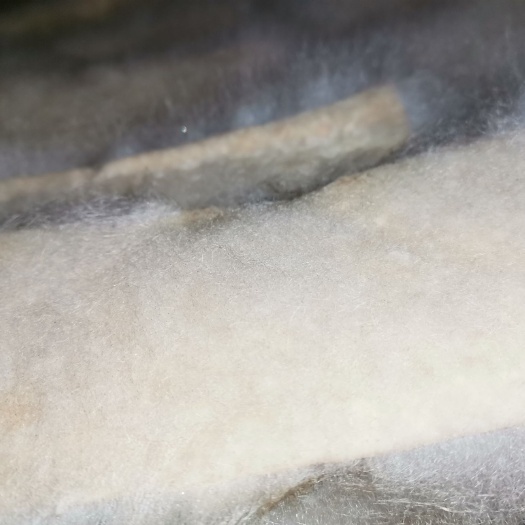 泸西县白豆腐 油炸外焦里嫩，鲜而香辣。 焦脆而不糊、细嫩而不腻