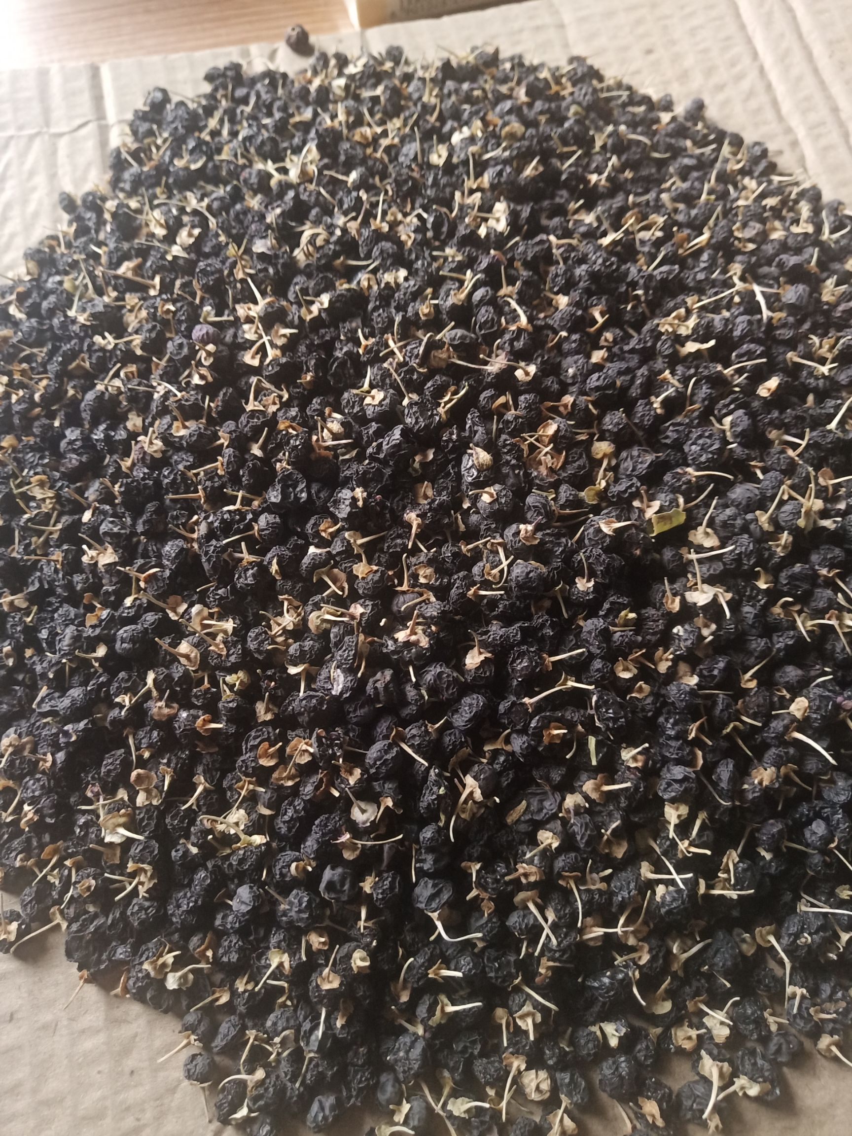 黑枸杞新货青海黑枸杞直销批发零售大中小颗粒下色快含花青素