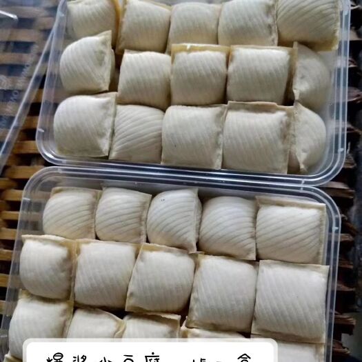 石屏县 石屏网红小豆腐，应有尽有。