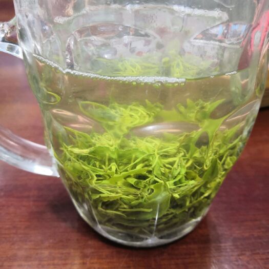 苏州 洞庭碧螺春炒青，纯手工炒制茶