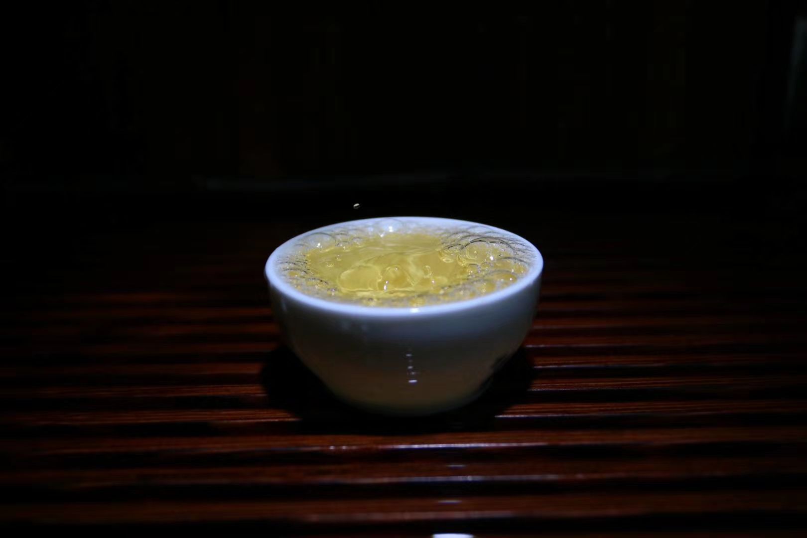  普洱茶（古树生茶）