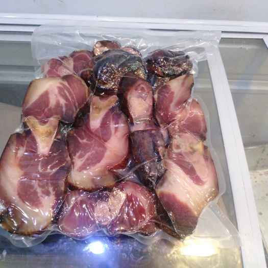 西乡县腊猪腿  腊猪蹄