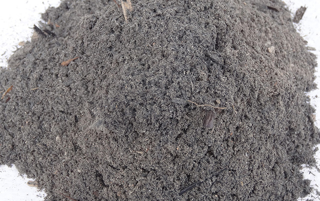 钾肥  优质草木灰。高钾防病虫。