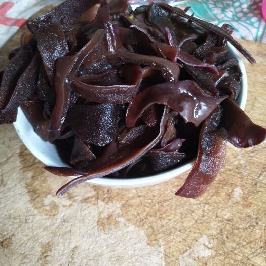 沛县 头茬春耳木耳丝。厚实诱人，天然无害补品。