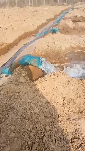 布水带 浇地农民浇地的好帮手
