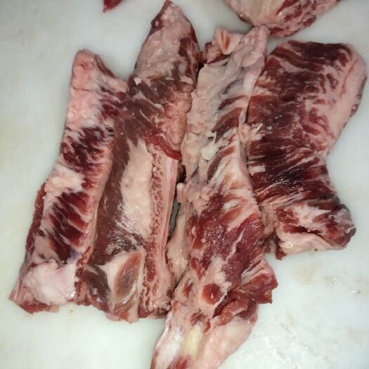 阳信县牛腹肉条，牛肋条，贴骨肋条背脊肋条瘦度高。厂家直销