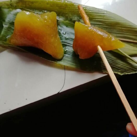 天柱县 百草灰碱水粽子