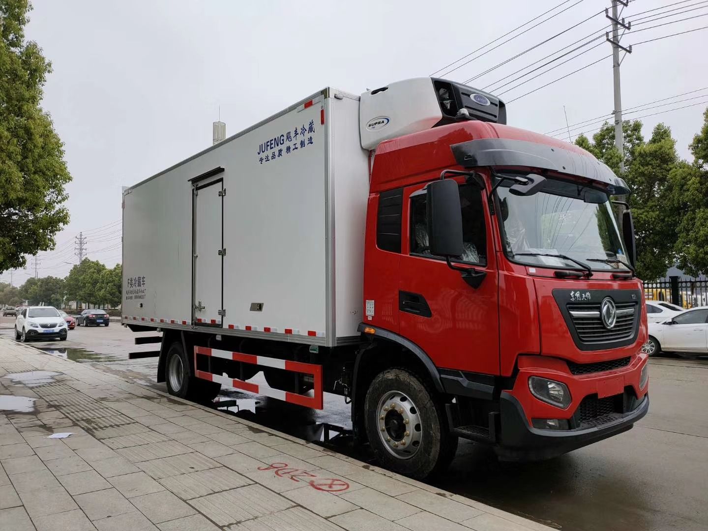 冷藏库租赁 东风天锦6.8米冷藏车，厂家直销
