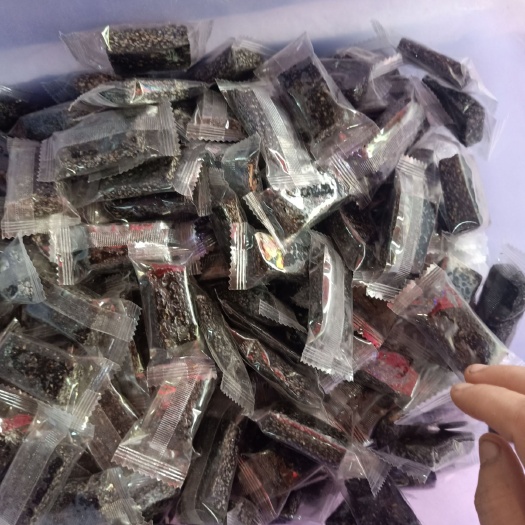 广州芝麻枣片 纯手工芝麻糕，核桃芝麻糕