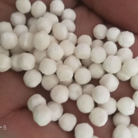 中牟县西米淀粉  西米中的碳水化合物含量达到88%，主要成份是淀粉