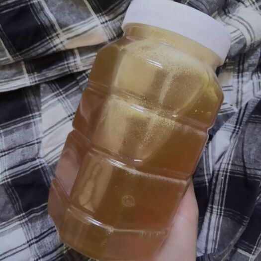 黄龙县 自家后院生产的纯正土蜂蜜 入口甜蜜蜜