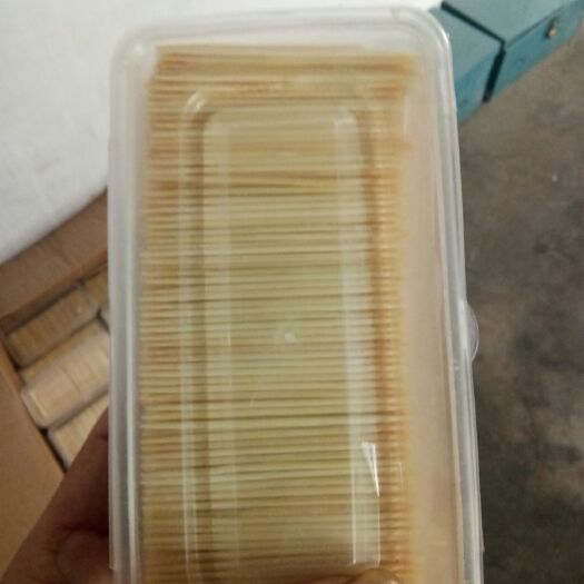 自己工厂生产的牙签，各种规格，各种包装齐全。