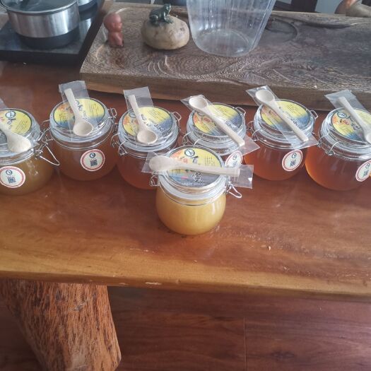 昆明 纯正的云南百花蜜