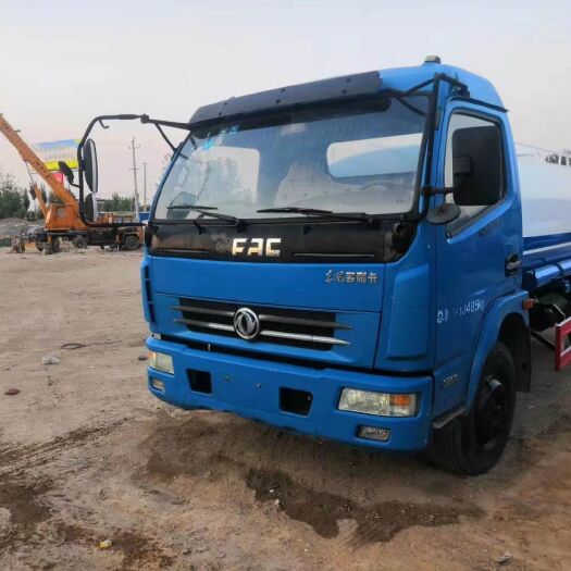  二手无手续洒水车，价格特别低