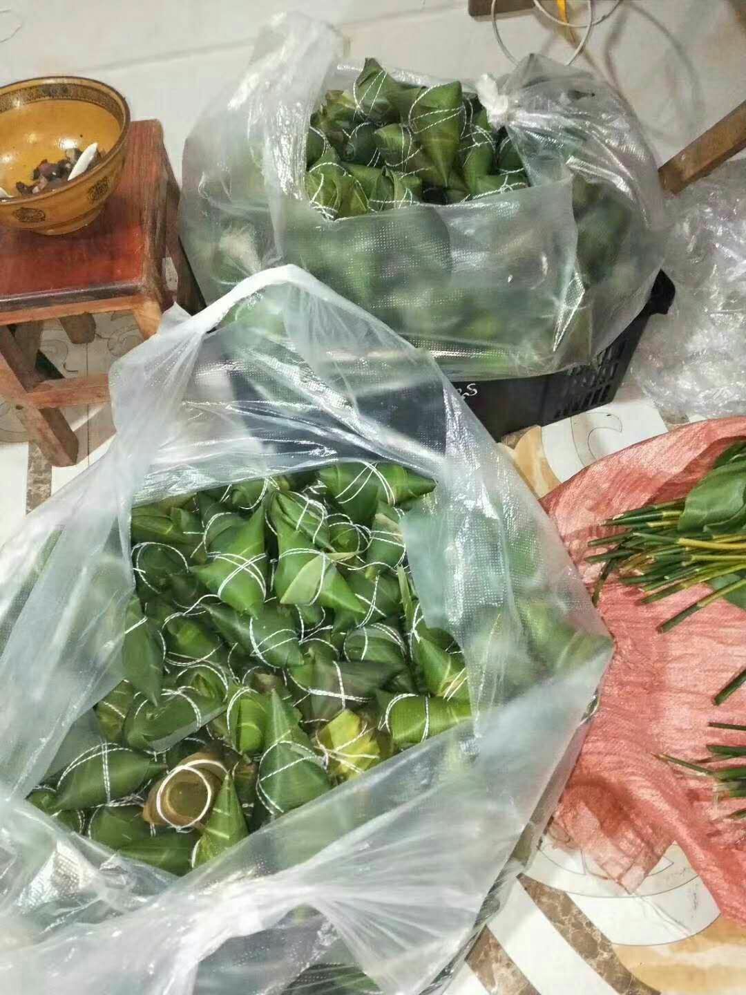 粽叶 全是山上自然生长材料，味道独特美味