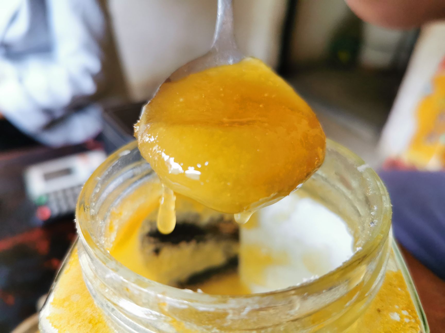 土蜂蜜时间长了能吃吗(土蜂蜜放的时间越长越好吗) 土蜂蜜时间长了能吃吗(土蜂蜜放的时间越长越好吗)