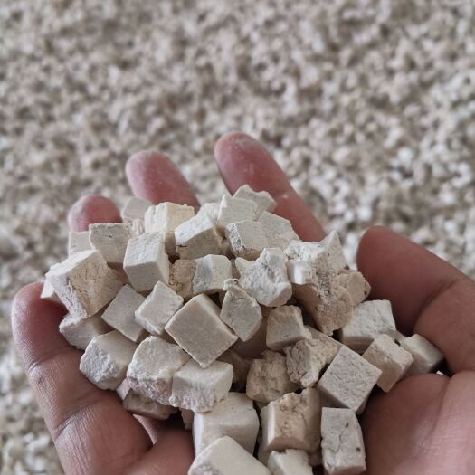 景谷县云茯苓丁子统货，价不高，最后30吨