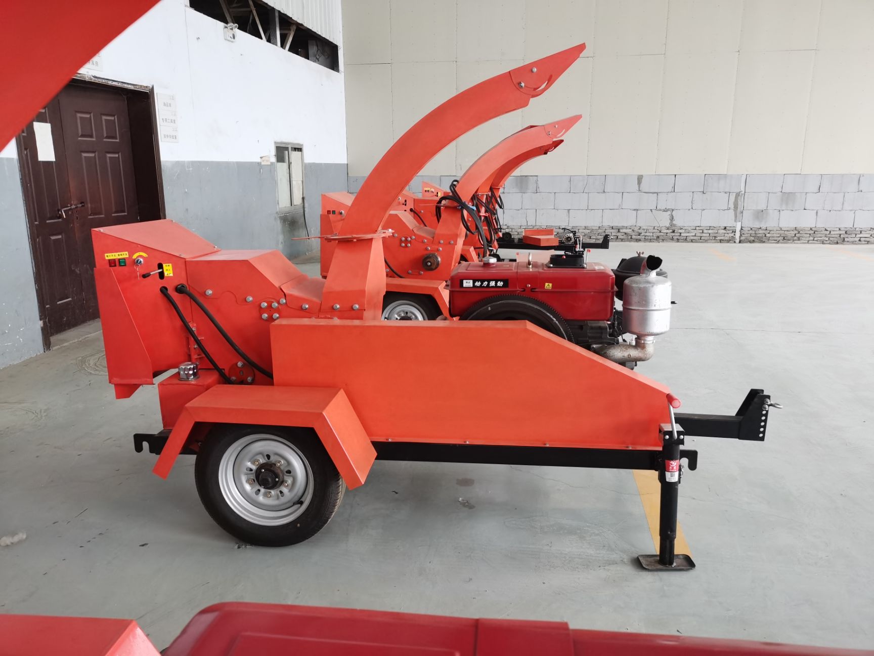 树枝粉碎机  厂家现货直销大型移动木材切碎机柴油动力液压自动进料