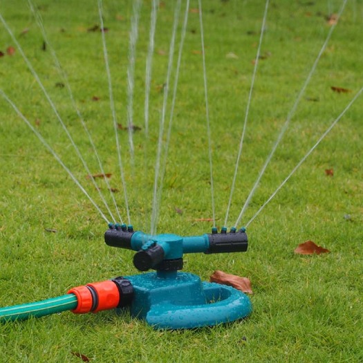 【包邮】花园浇花园林灌溉自动旋转洒水器  草坪浇水三叉喷头