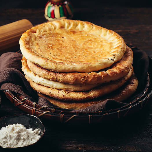 新疆阿克苏馕饼炭烤馕纯手工馕大油馕传统糕点早餐干粮真空