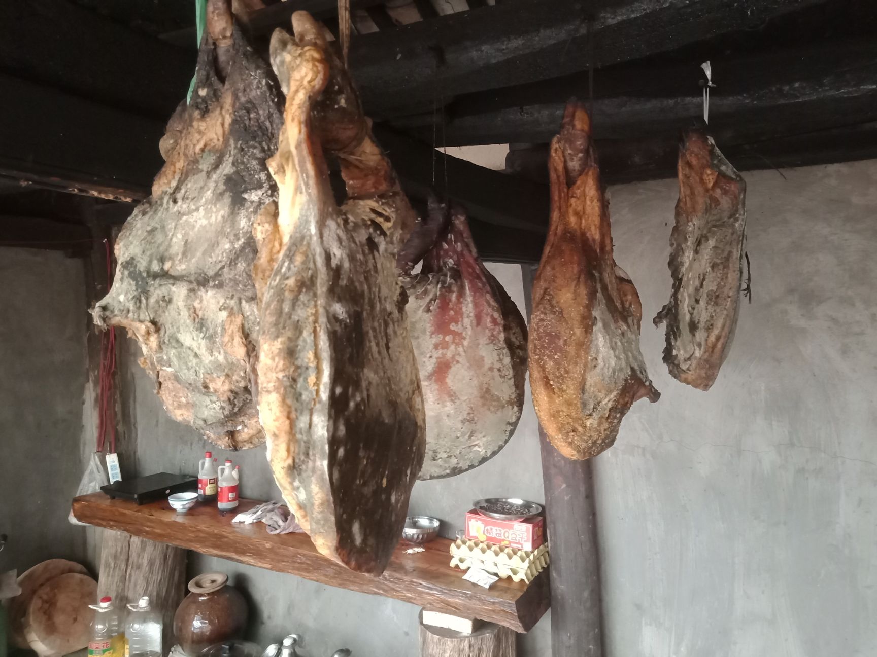  无量山腊猪肉