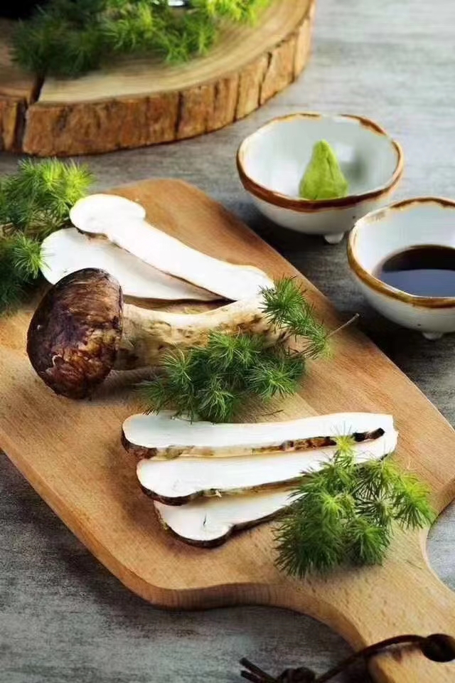 鲜松茸  品农鲜货 现货云南特产新鲜姬松茸出口级松茸