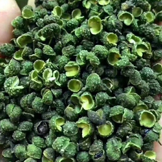 巫溪九叶青花椒 正宗九叶青 颗颗粒粒都是爸爸流汗水换来的
香味纯真 麻味十足