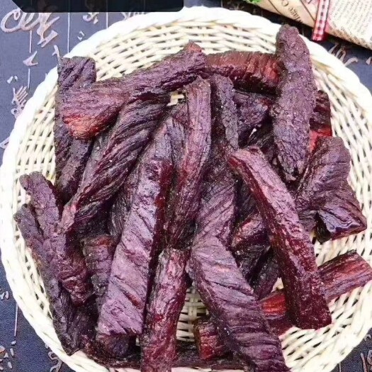 锡林浩特 纯正内蒙古草原风干牛肉干碳烤牛肉