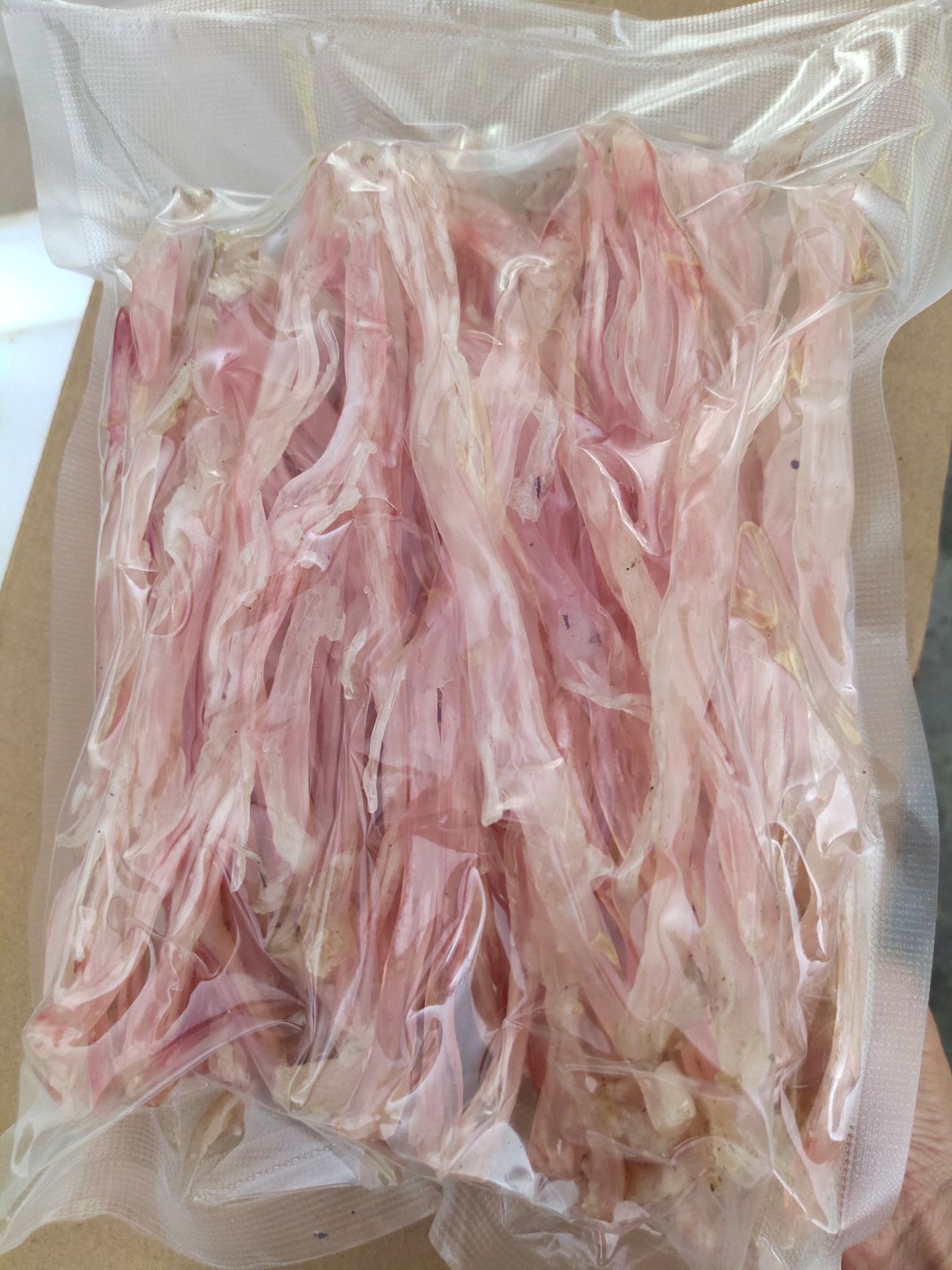 猪蹄筋  干货蹄筋，风干晾晒，