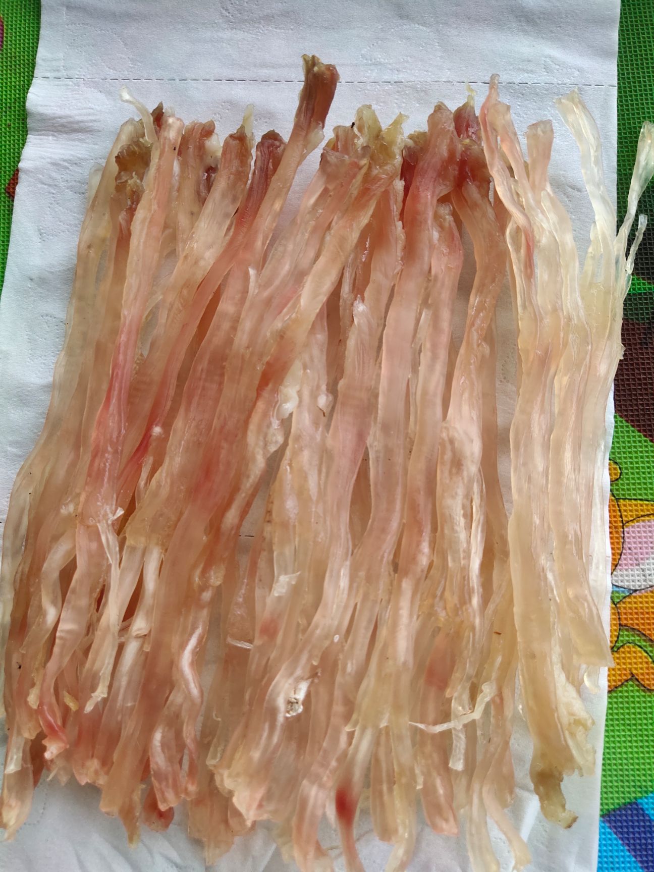 猪蹄筋  干货蹄筋，风干晾晒，