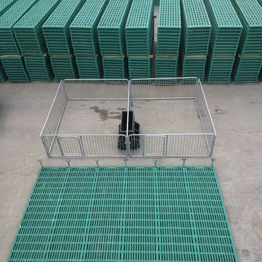 卫辉市母猪产床 小猪保育床  养殖设备 仔猪保育床 全套复合漏粪板 保育猪床畜牧养殖专用