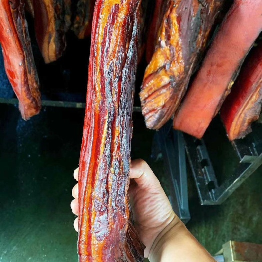 重庆腊肉  农家腊三线肉，香薰味十足，颜色正，卖相好！