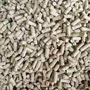 正阳县牛羊饲料  小麦秸秆。过筛除尘，柔丝切断，对牛羊适口性比较好。