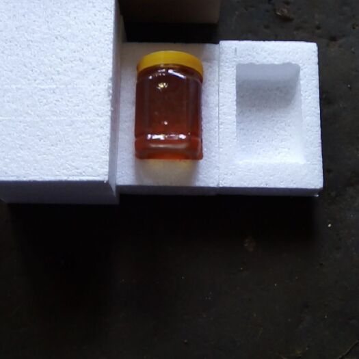 金寨县 深山养殖天然百花蜜，自产自销假一赔十