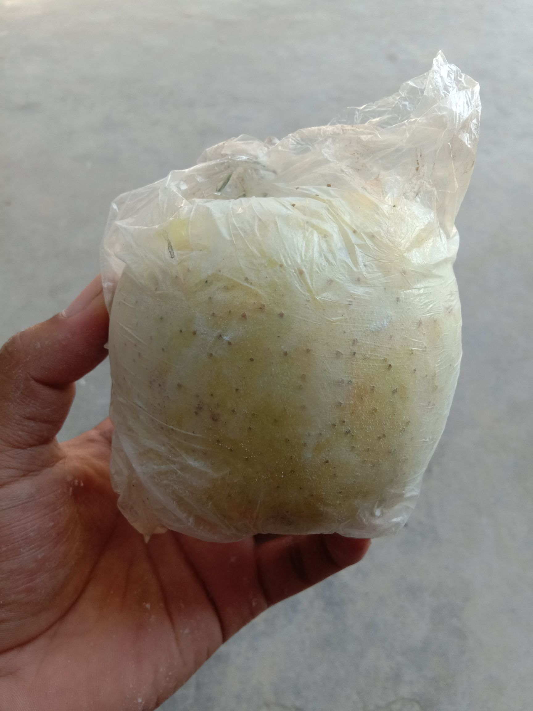  金帅苹果个头大 感甜可口 货真价实 过节送朋友送长辈  